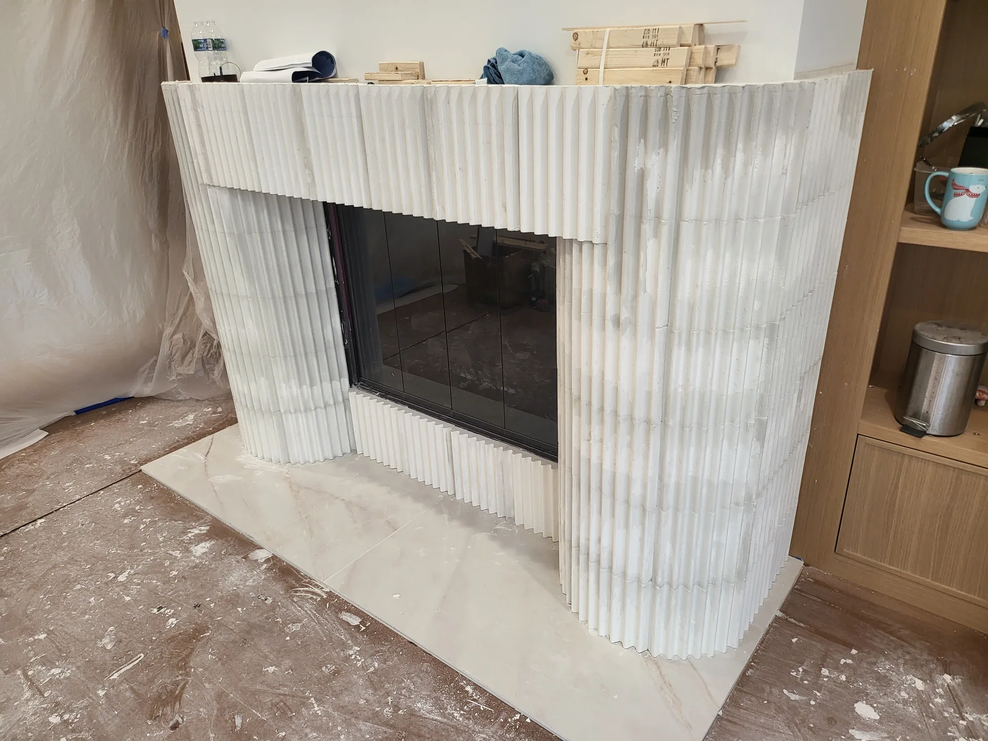 Fluted fireplace surround angle